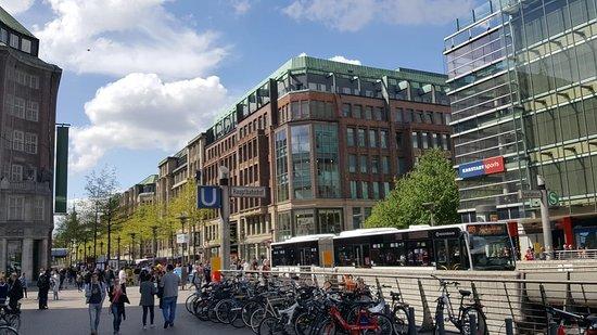 Mönckebergstraße